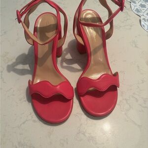 Gianvito Rossi Red Heels with Scalloped Design